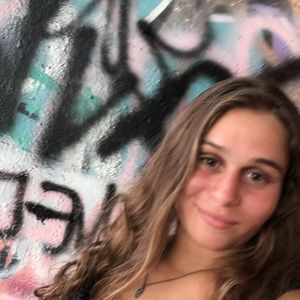 Meet your Posher, Naomi